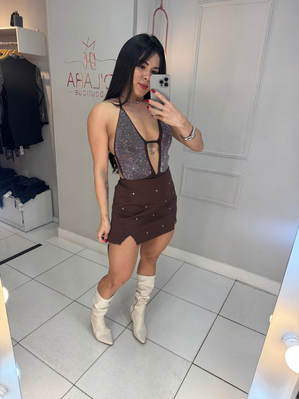 BODY PEDRARIAS LAUANE