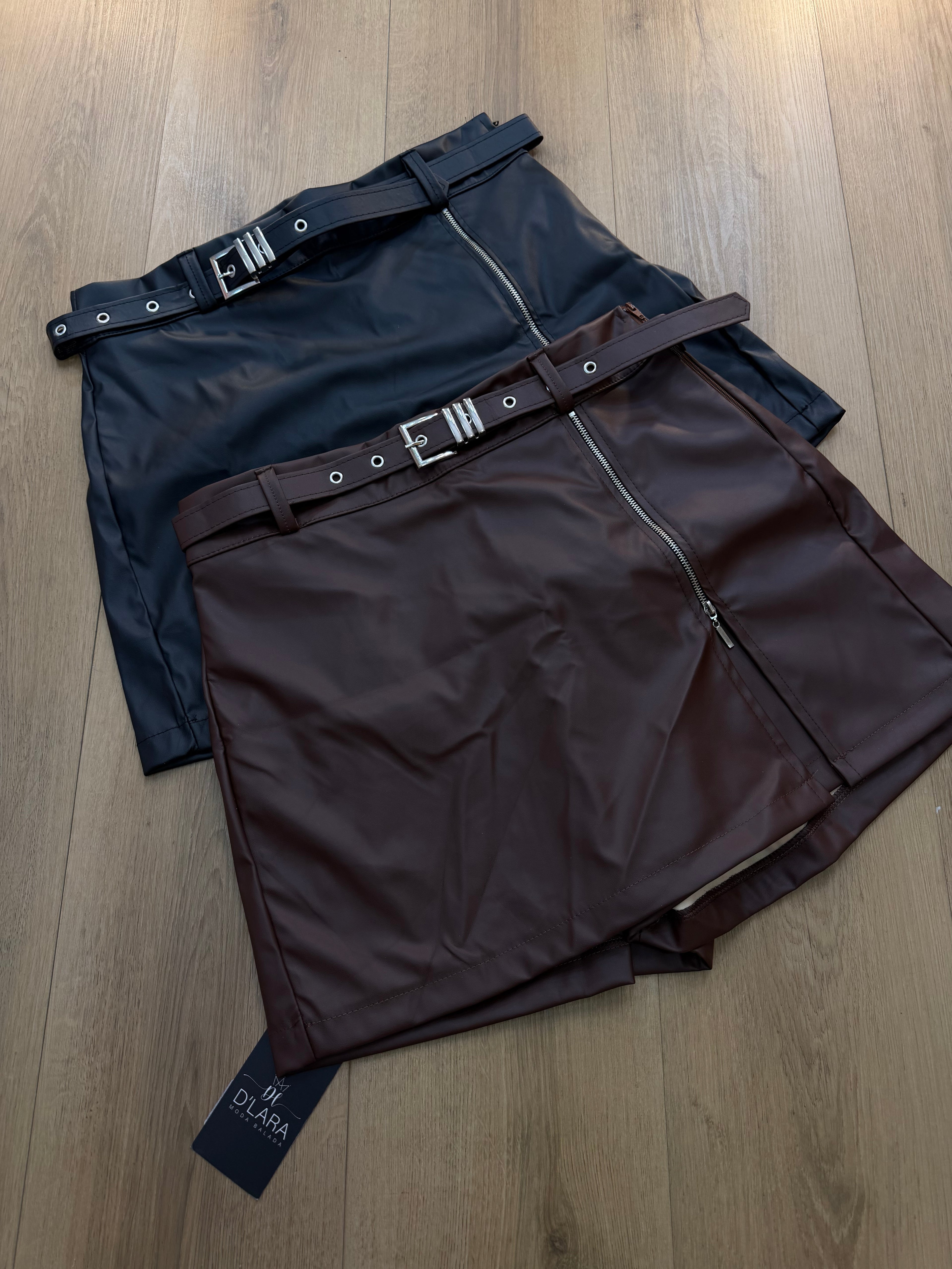 SHORT SAIA CORINO