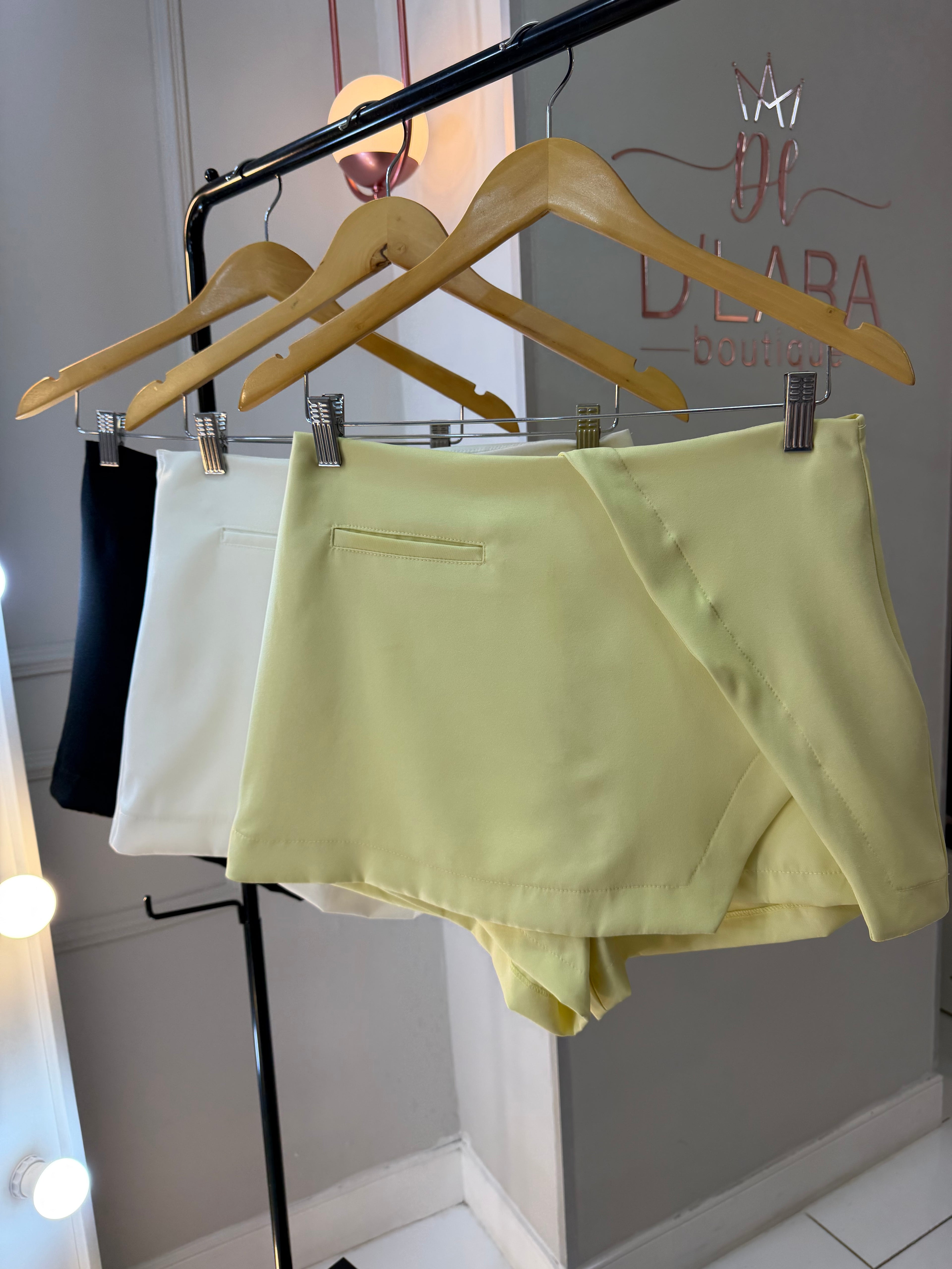 SHORT SAIA TICIANE