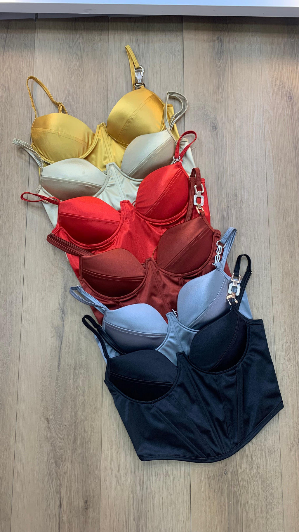 CROPPED PR4DA OLIVIA